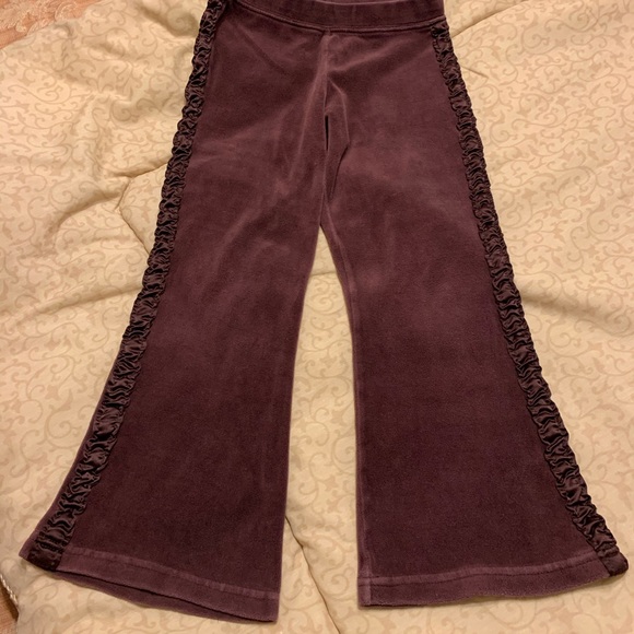 Gymboree Other - 🛍 Gymboree Flared Pull On Velour Pants - size 6